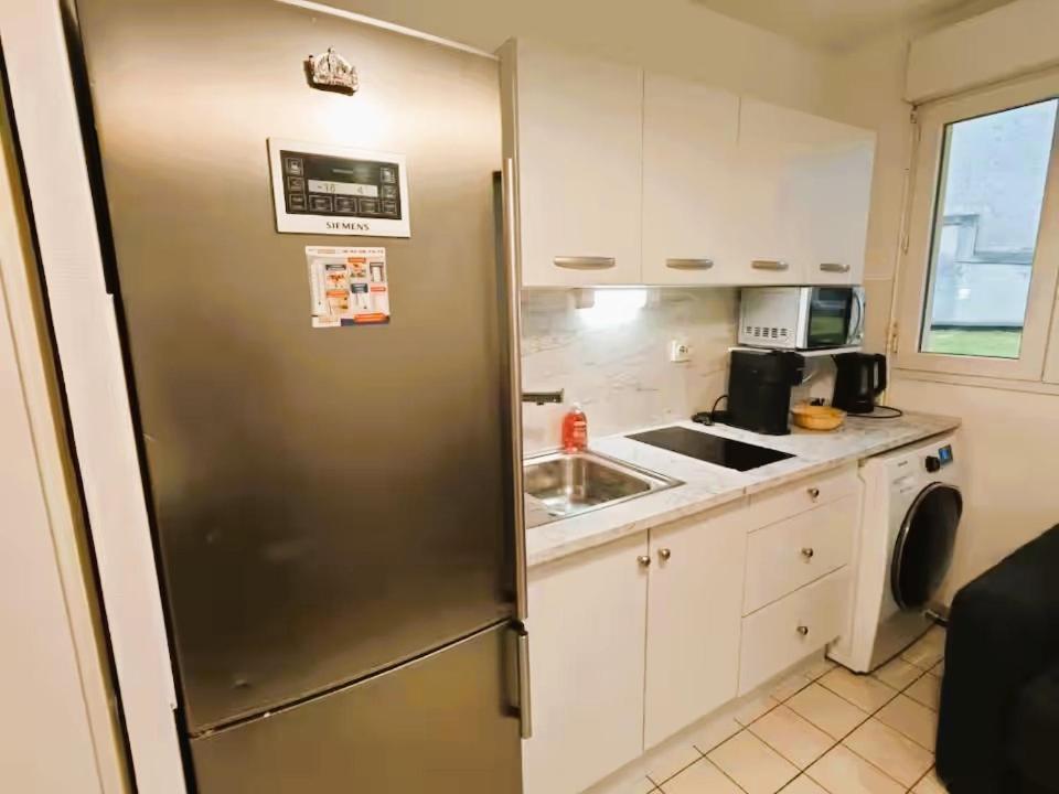 Mini-Studio Avec Kitchenette Ou Chambre Confort Avec Frigo Et Tv - Parking En Option Sur Resa ! Chaville Zewnętrze zdjęcie