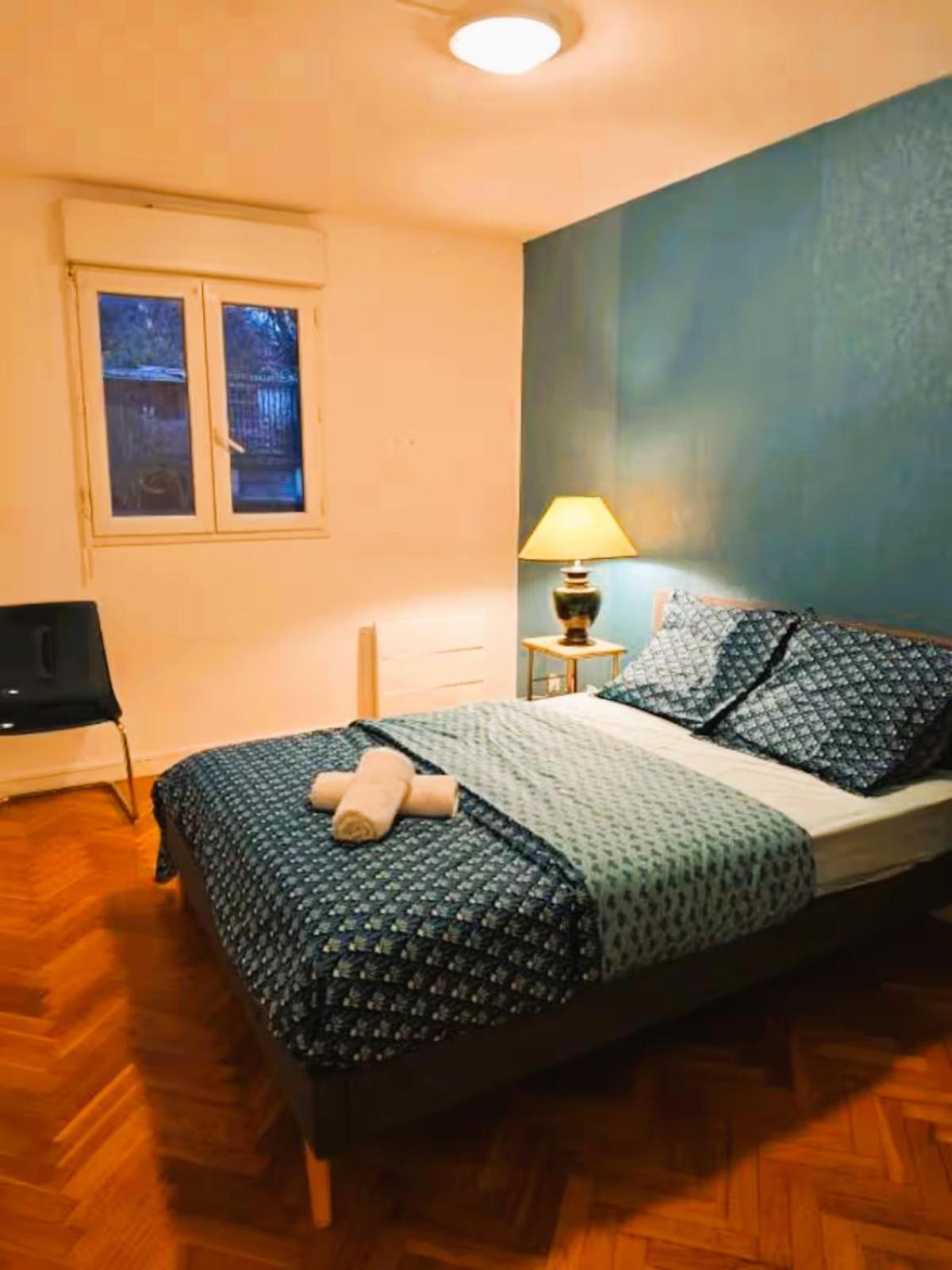 Mini-Studio Avec Kitchenette Ou Chambre Confort Avec Frigo Et Tv - Parking En Option Sur Resa ! Chaville Zewnętrze zdjęcie